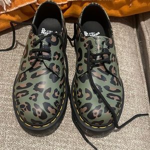 Dr Doc Martens Women's Size 5 Leopard Smooth Green Brown Oxford Shoes 1461